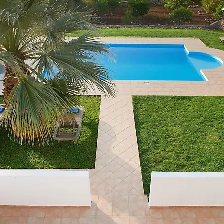 Dreamscape Residences - Rafaella